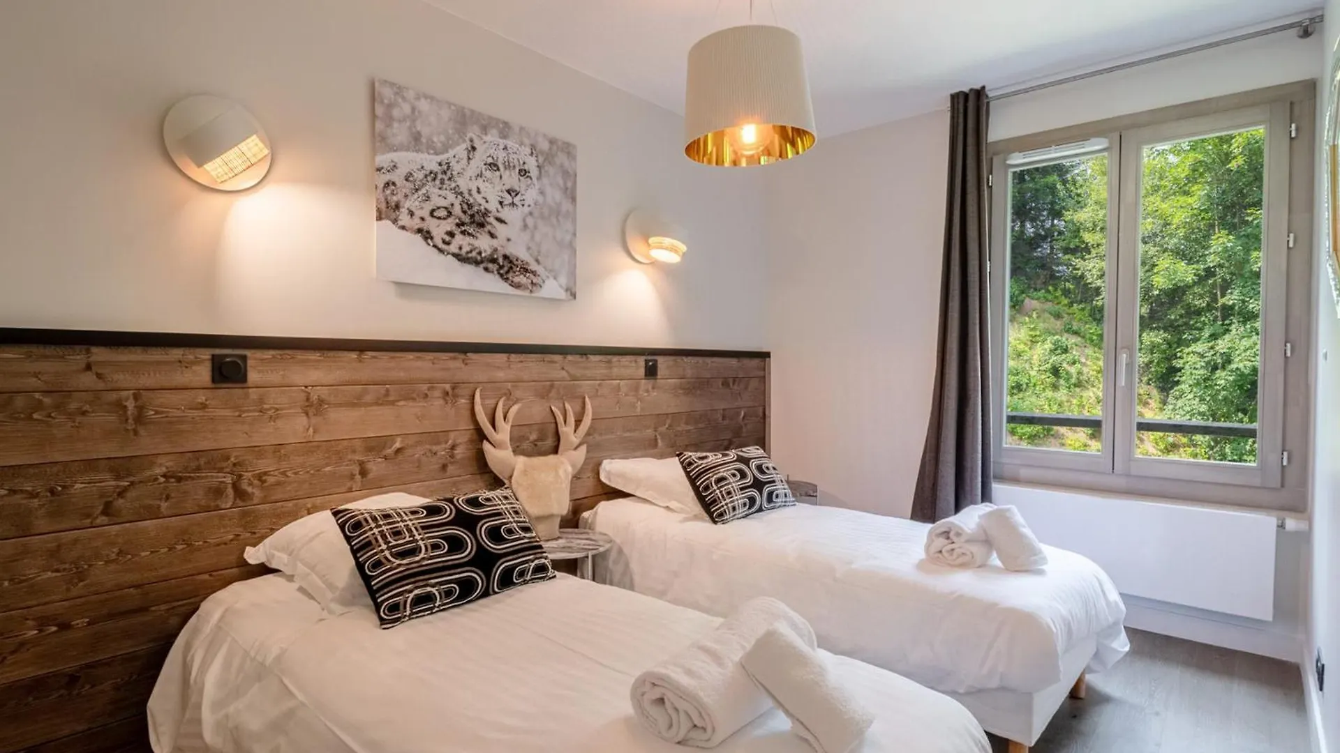 Apartment Appartement Moderne Avec Sauna, Balcon Et Parking A Chamonix - Fr-1-343-246